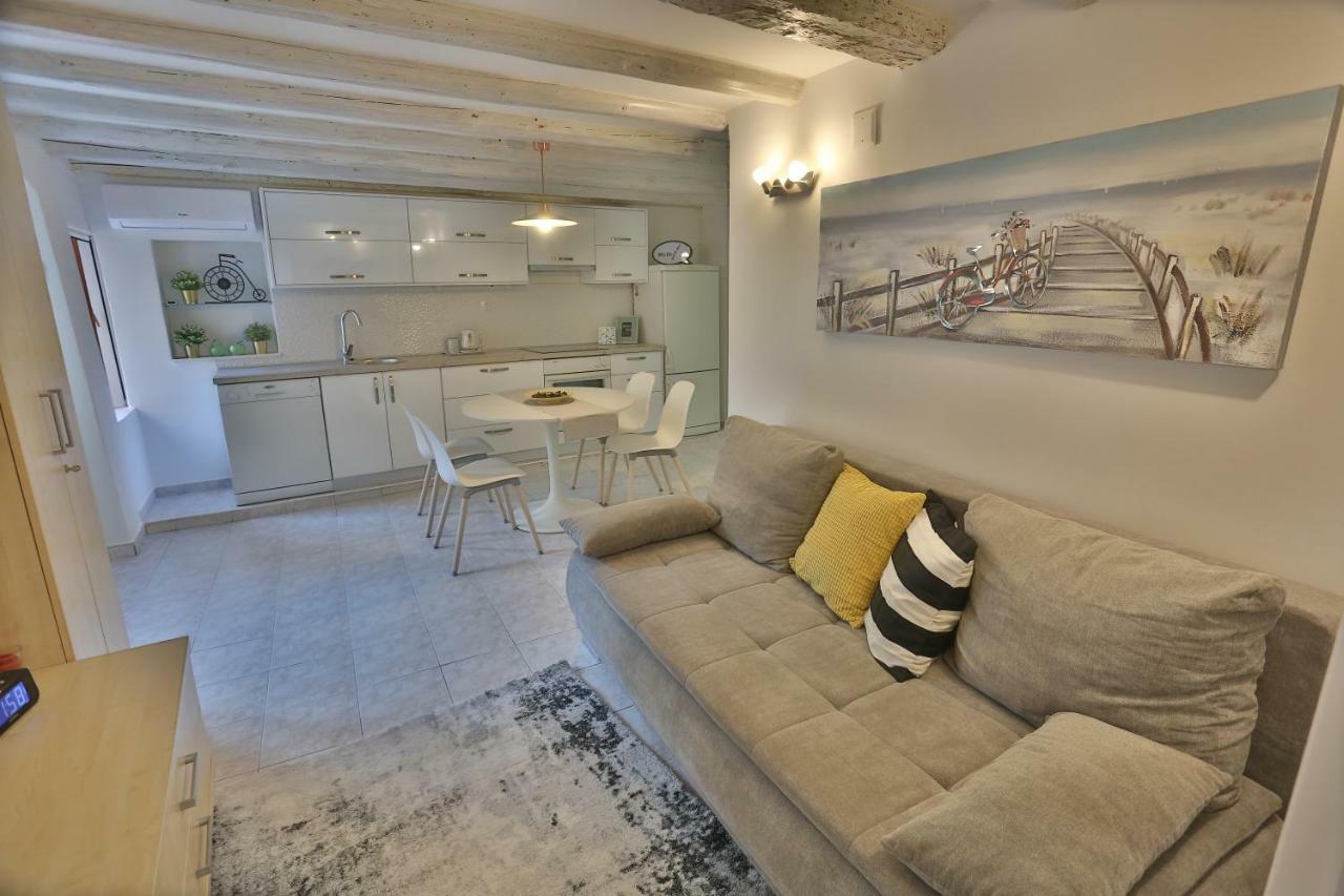 Apartman Dioniz Split Luaran gambar